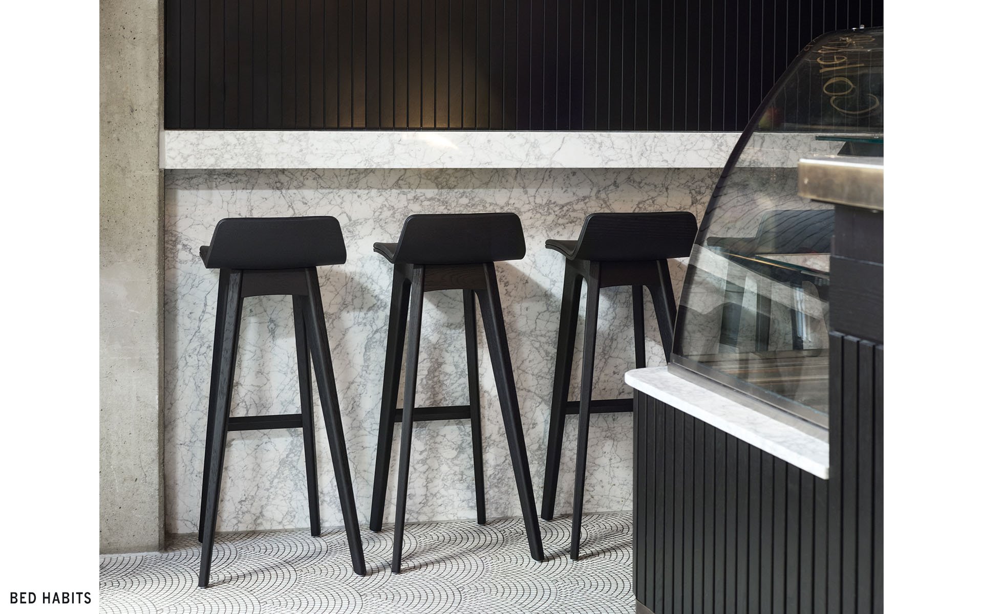 Barkruk Morph Bed Habits 8